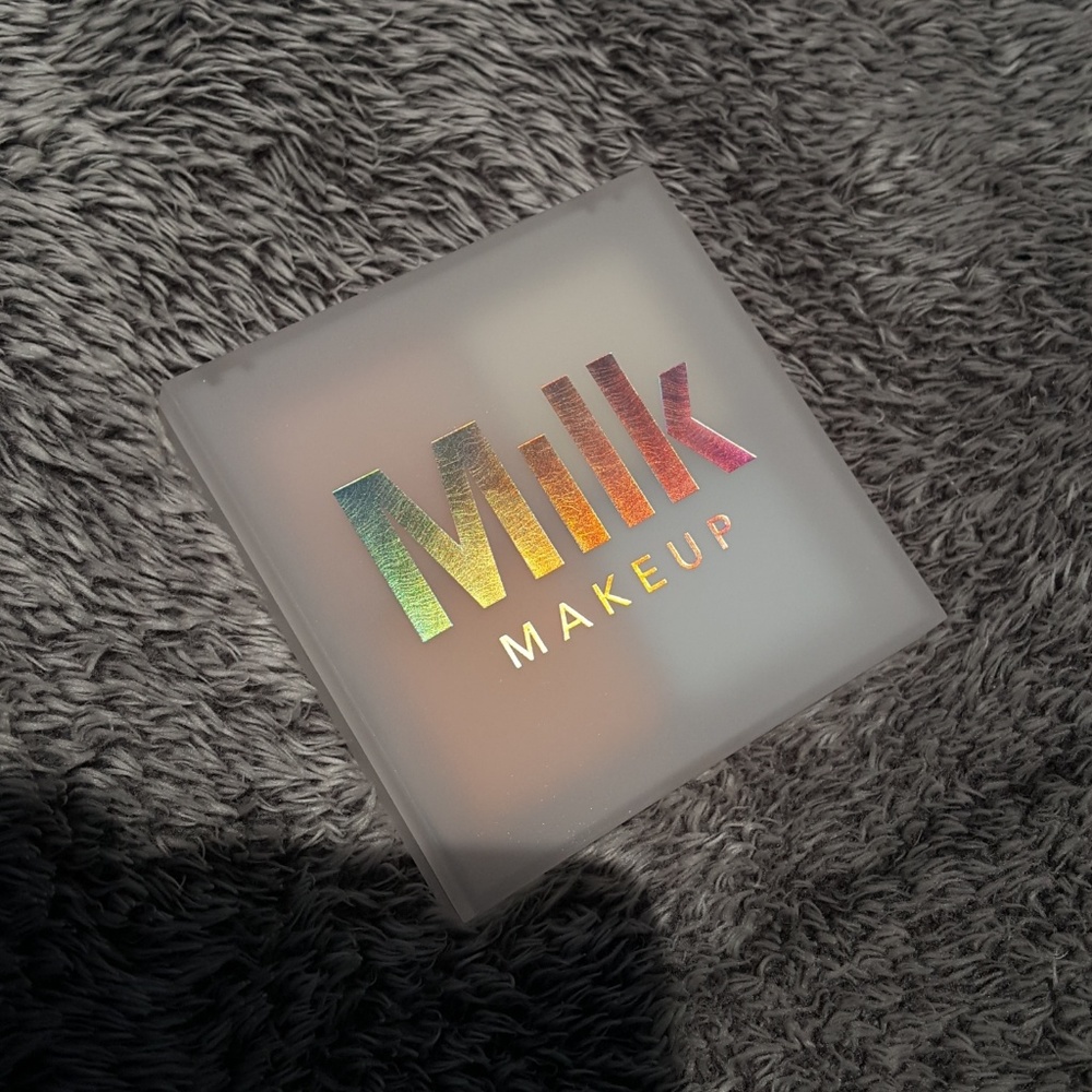 Milk Makeup Holographic Powder Quad
